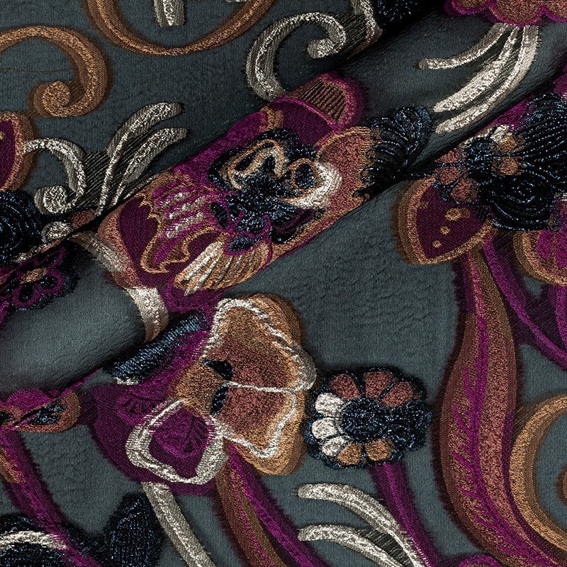 https://www.carnet.it/32108/yarn-dyed-jacquard-fabric.jpg